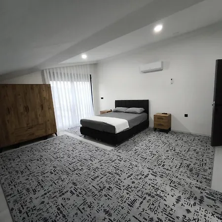 Sebus Villa